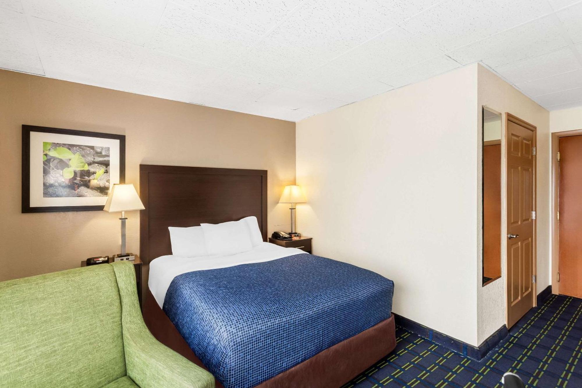 Econo Lodge Waynesboro - Skyline Drive Exterior foto