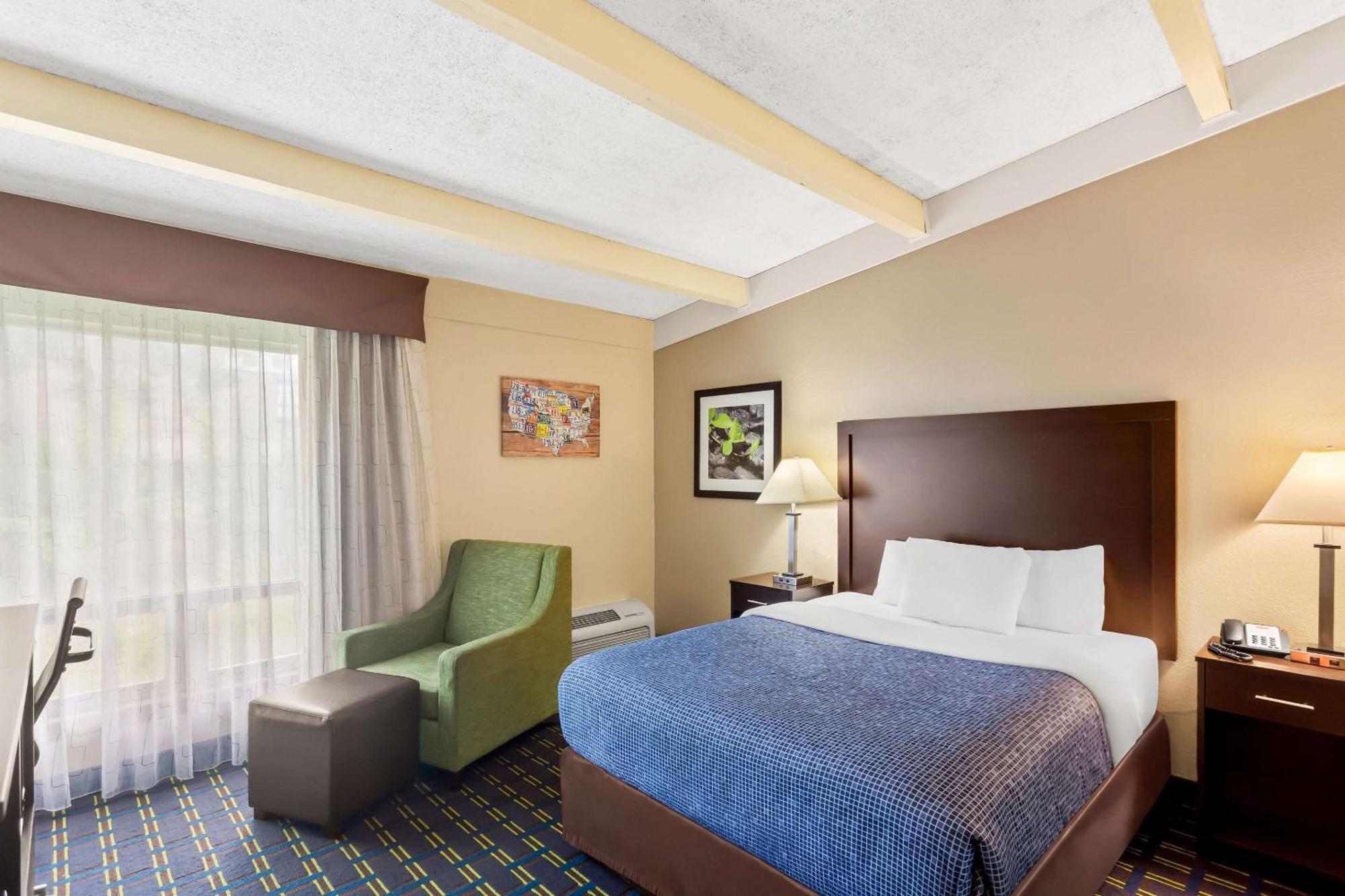 Econo Lodge Waynesboro - Skyline Drive Exterior foto