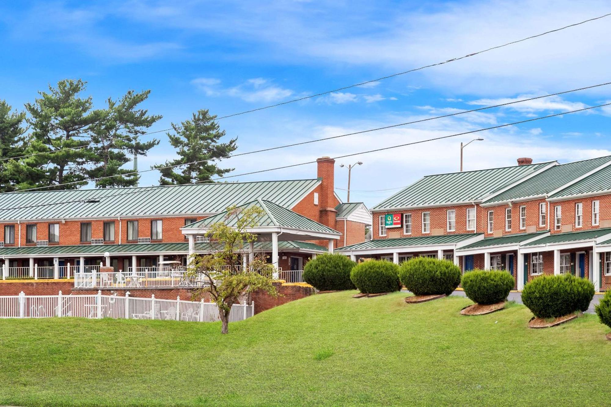 Econo Lodge Waynesboro - Skyline Drive Exterior foto